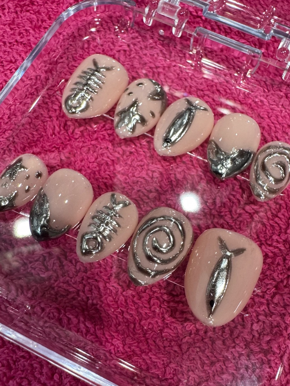 Handmade 3D chrome fish press on nails